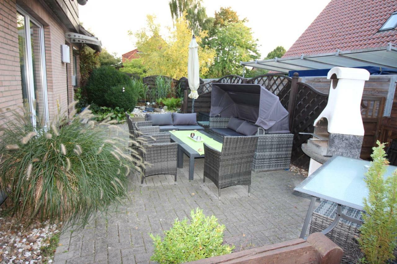Haus Abbi, Ferienwohnung Mit Schwimmbad Hage Εξωτερικό φωτογραφία