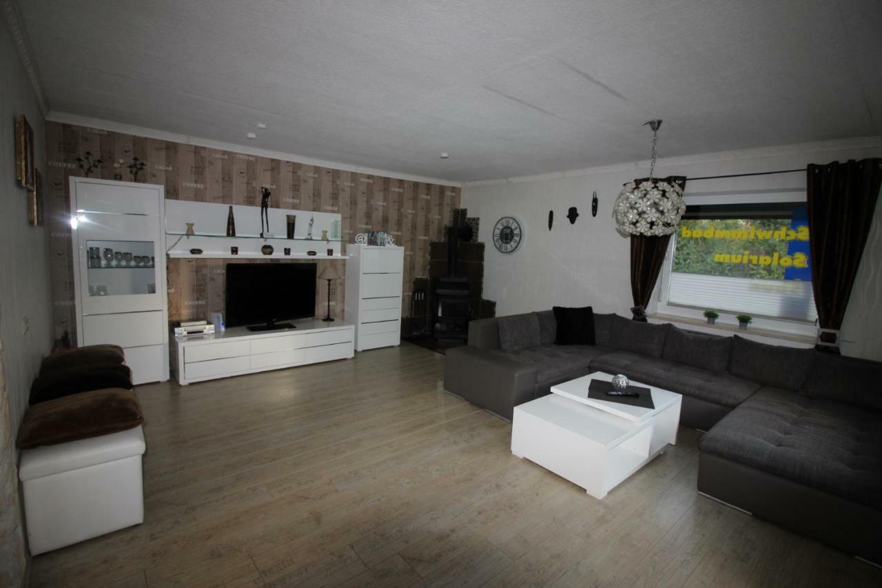 Haus Abbi, Ferienwohnung Mit Schwimmbad Hage Εξωτερικό φωτογραφία