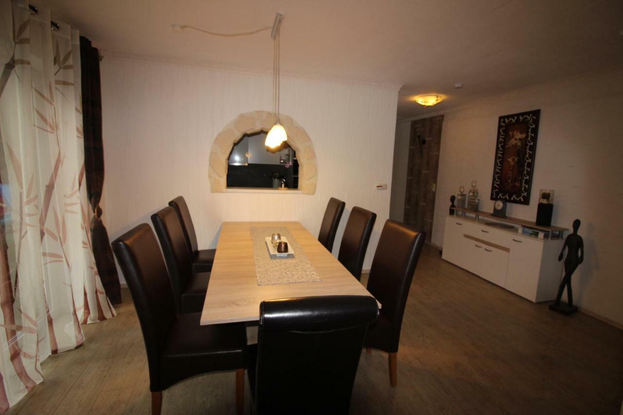Haus Abbi, Ferienwohnung Mit Schwimmbad Hage Εξωτερικό φωτογραφία