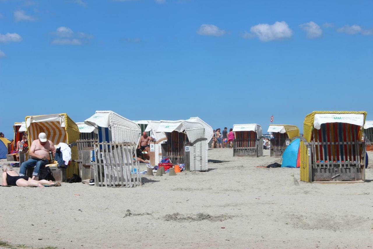 Haus Abbi, Ferienwohnung Mit Schwimmbad Hage Εξωτερικό φωτογραφία