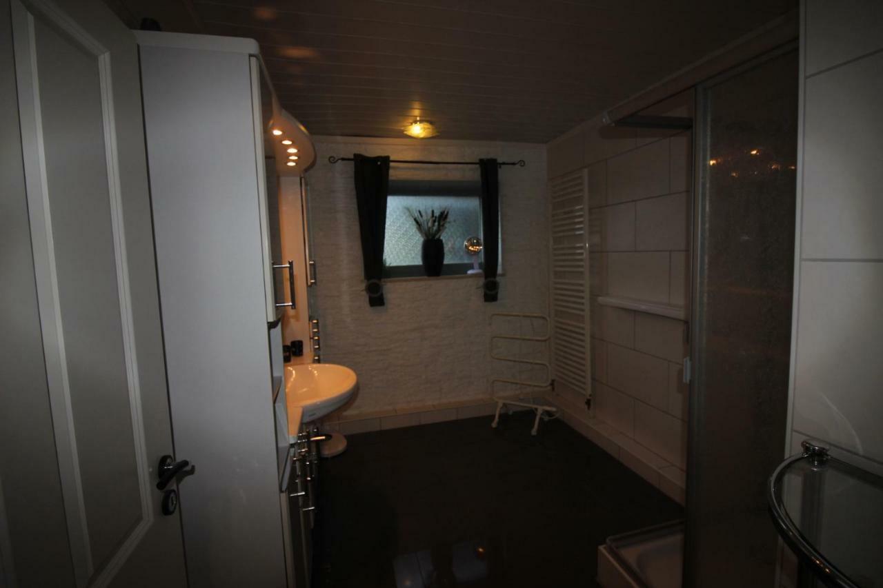 Haus Abbi, Ferienwohnung Mit Schwimmbad Hage Εξωτερικό φωτογραφία