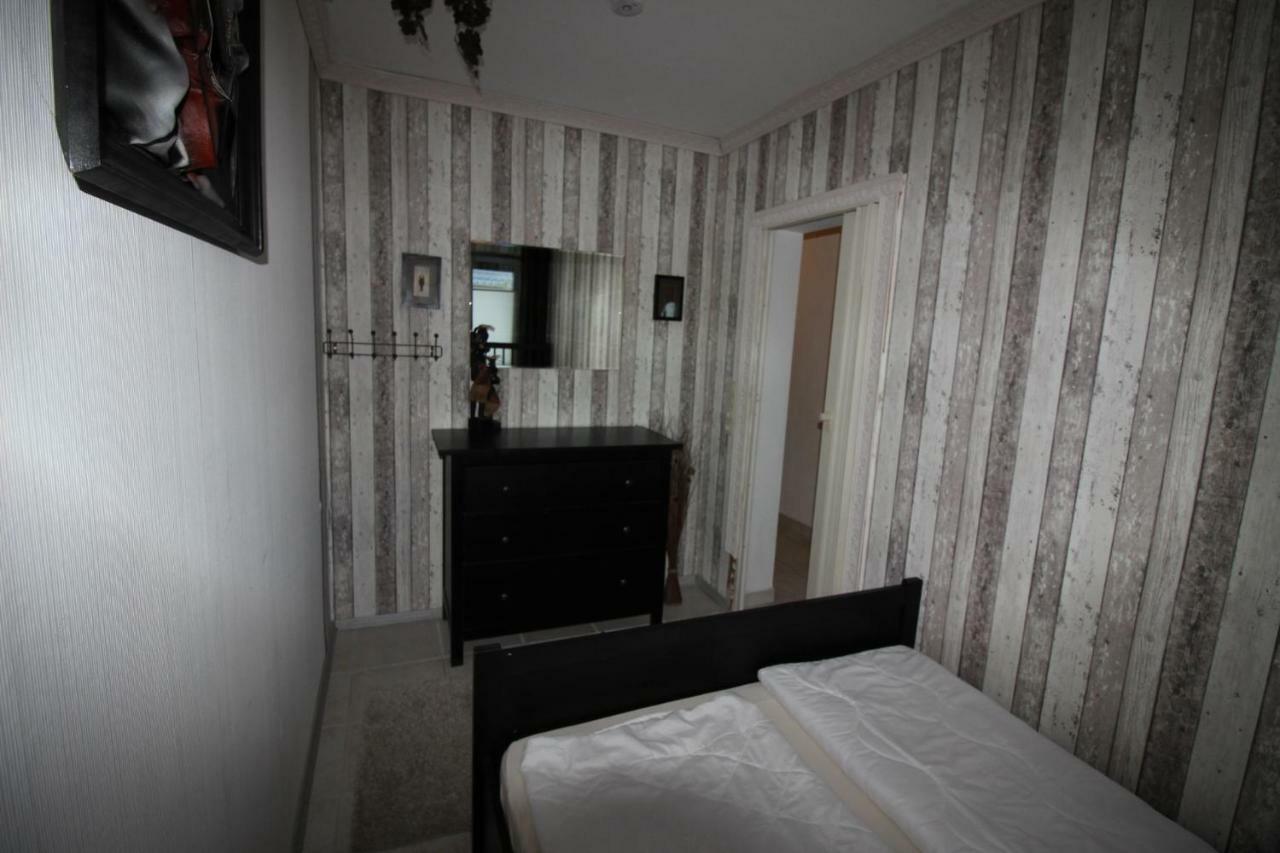 Haus Abbi, Ferienwohnung Mit Schwimmbad Hage Εξωτερικό φωτογραφία