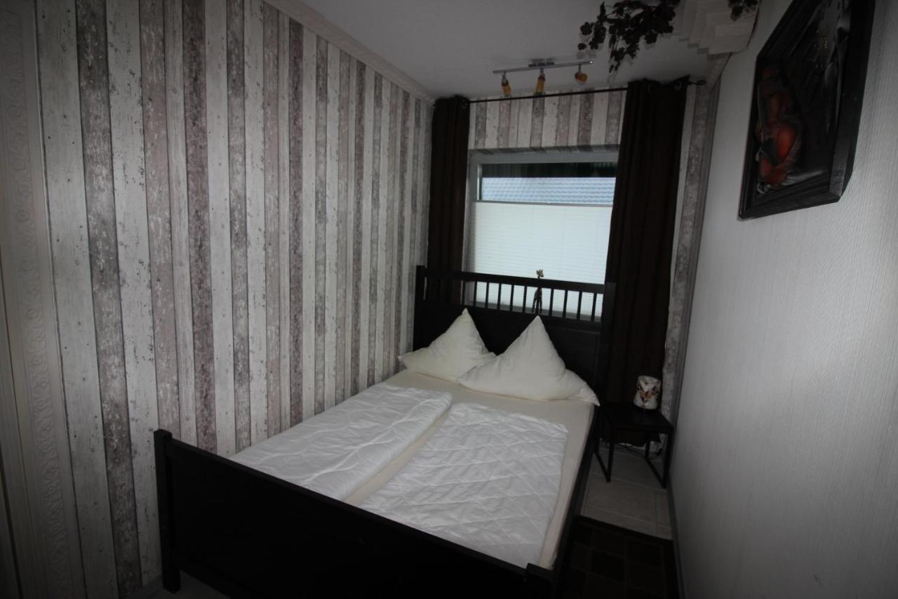 Haus Abbi, Ferienwohnung Mit Schwimmbad Hage Εξωτερικό φωτογραφία